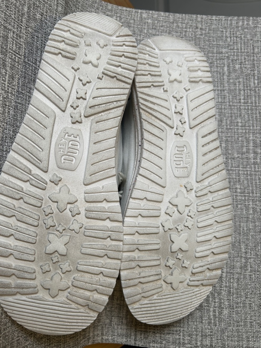 Hey Dude White Canvas Slip-On Boat Shoes with Stars & Stripes Heel size 8 womens - Picture 11 of 15